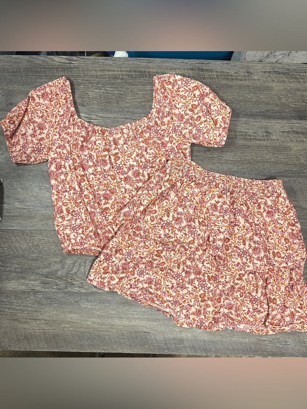 (0006) Girls: Split Size 10/12 & 14/16 Old Navy Skirt/Top Outfit - N5